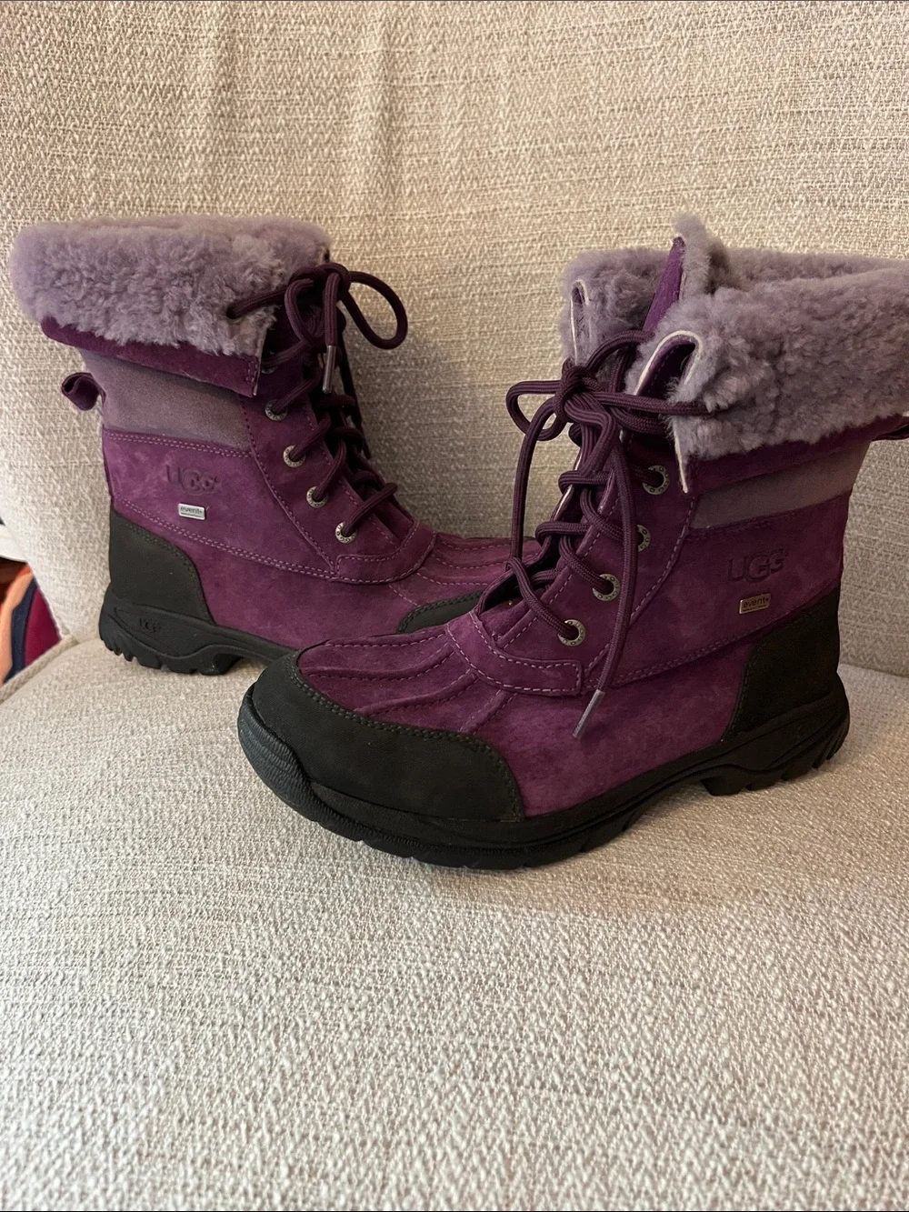 UGG Womens Adirondack 11 UGG Boots Style 51966 Size 5 BlackberryWine/Purple